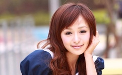 乌兰图雅B放大与普通版区别